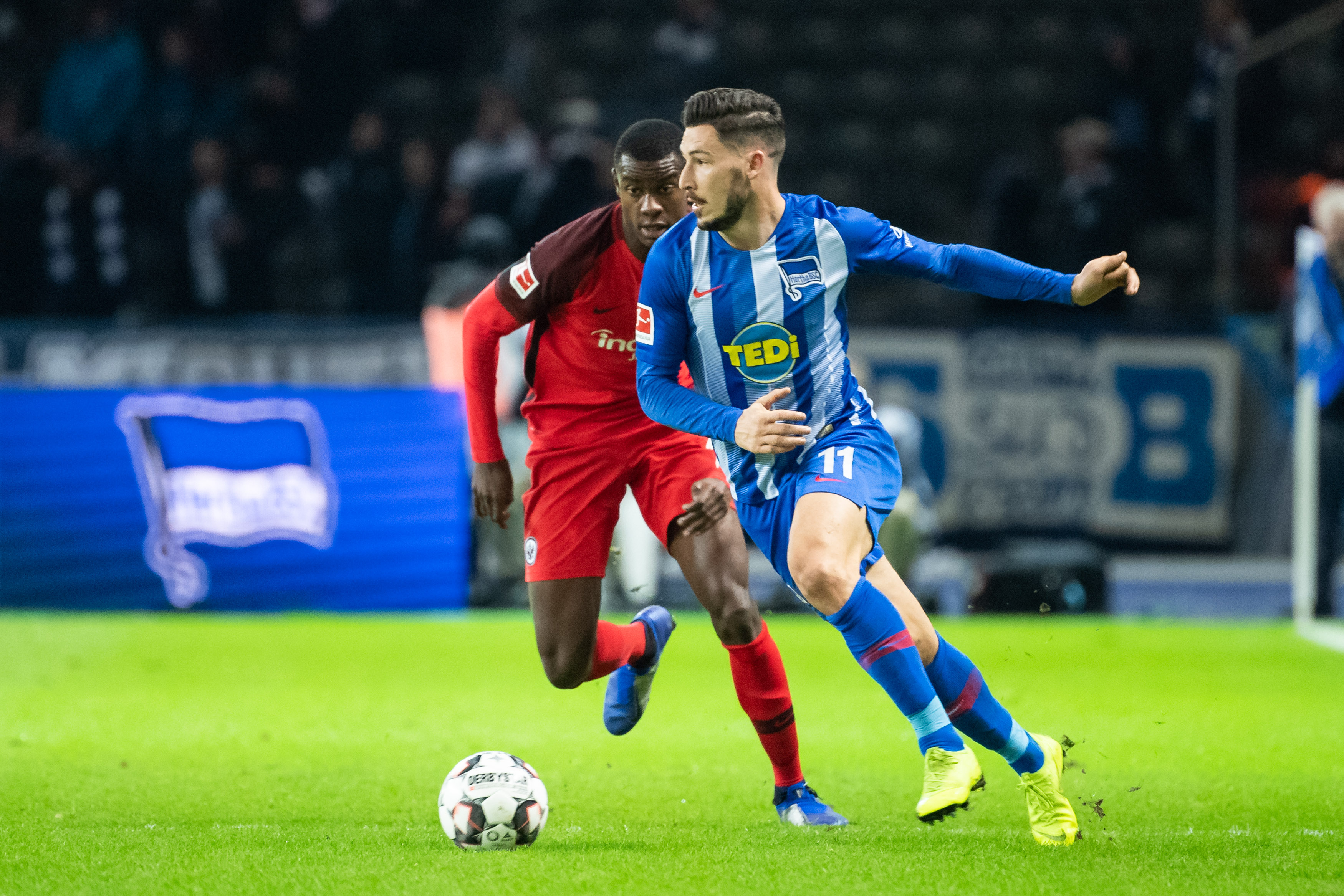 记者：中超收官战赛后，西海岸将为邵佳一举办告别仪式（记者称中超末轮结束后，西海岸将为邵佳一举行告别仪式）