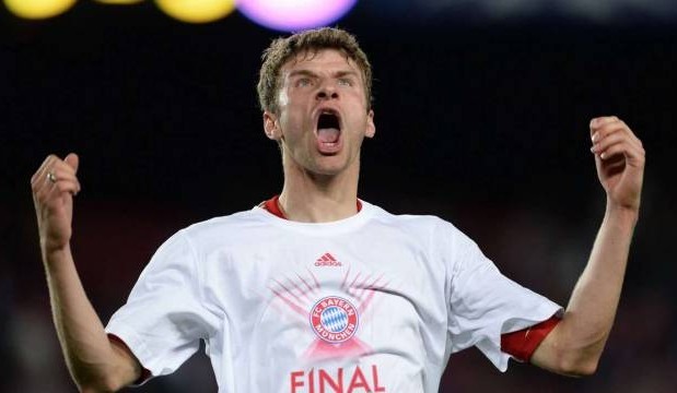 “苏超”冠军的排面，泰州市委书记和市长更衣室祝贺泰州夺冠（泰州加冕“苏超”冠军，市委书记、市长走进更衣室致贺）