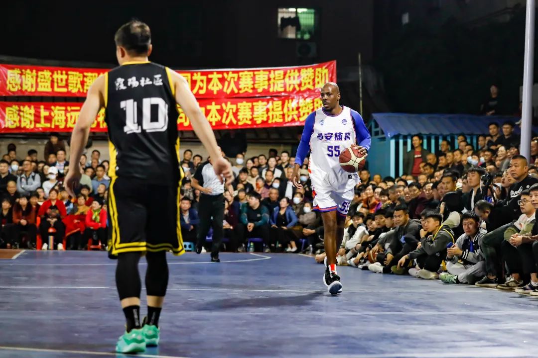 106球超越内马尔，莱万独占巴萨队史射手榜第18位（莱万以106球超越内马尔，升至巴萨队史射手榜第18位）