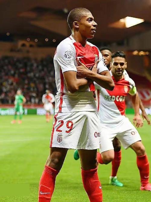 脚踝再次被晃没了（脚踝再度被晃得不见了）