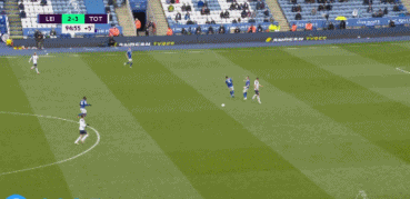 天空：狼堡计划冬窗签下菲尔克鲁格以及小蜜蜂中卫阿耶（天空体育：沃尔夫斯堡计划冬窗引进菲尔克鲁格与布伦特福德中卫阿耶）