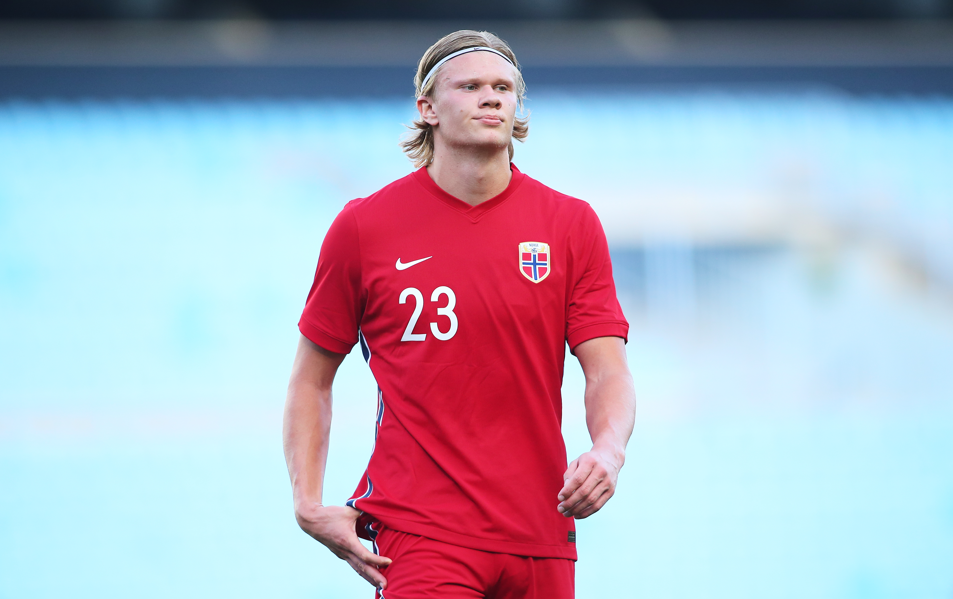 日媒：札幌后卫家泉怜依新婚能量满格，甜蜜盛赞爱妻厨艺（日媒：札幌后卫家泉怜依新婚状态拉满，甜蜜夸妻厨艺一绝）