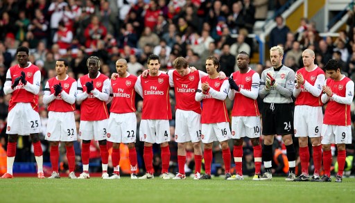 ESPN：曼联重点关注边翼卫引援，并且有7名中场目标（ESPN：曼联引援重心放在边翼卫，同时锁定7位中场人选）